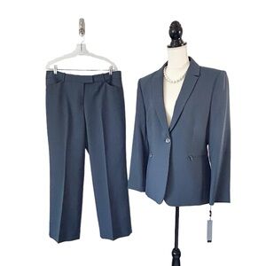 Tahari ASL Women's Blue Pantsuit